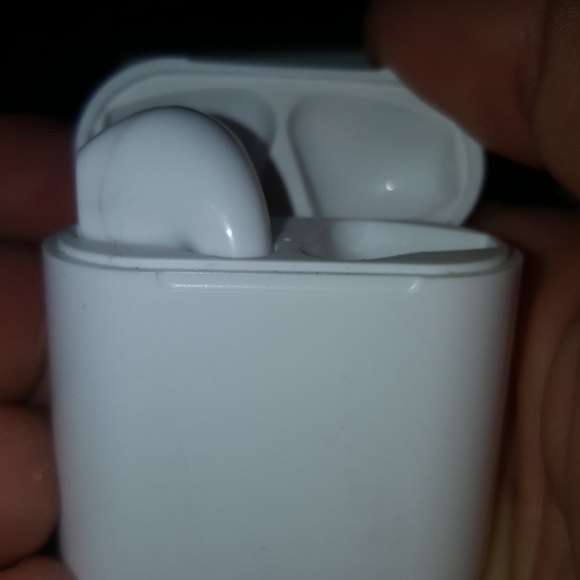 I9s airpods